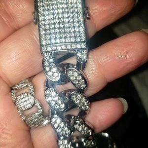 Cuban link chain 20" length 20"